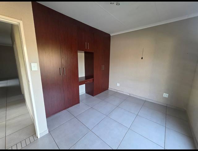 3 BEDROOM TOWNHOUSE TO LET IN KAALPLAATS